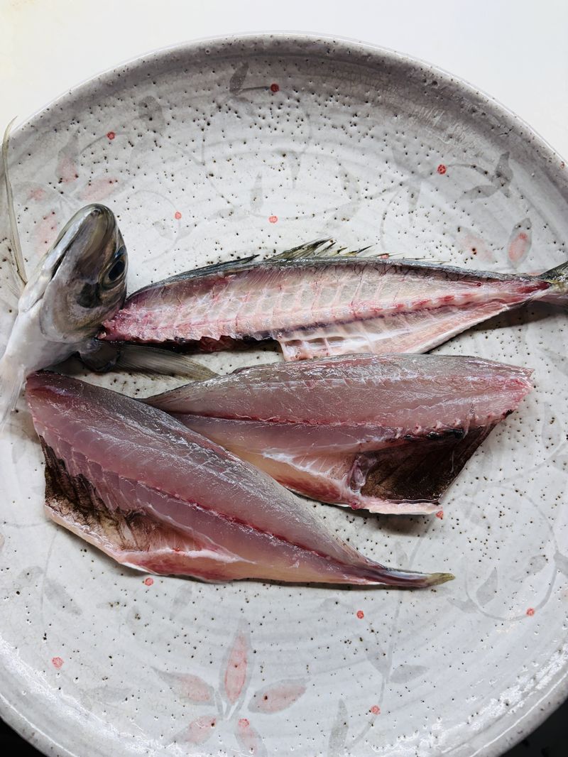 捌きたての鮮魚